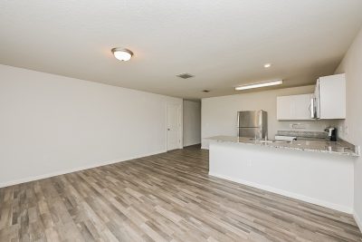 004 Living Room ET31011