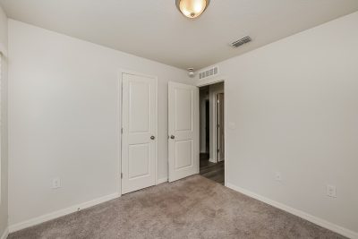 010 Bedroom ET31011