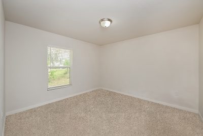 006 photo main bedroom 13639436