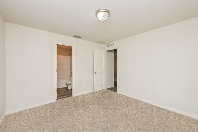 007 photo main bedroom 13639437