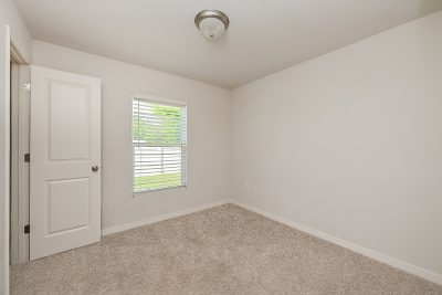 012 photo bedroom 13639449