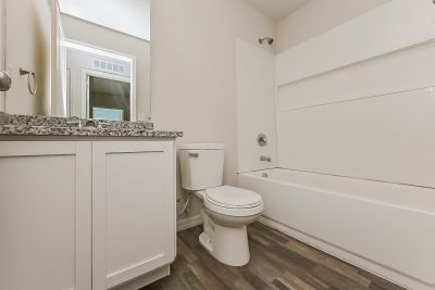 013 photo bathroom 13639448