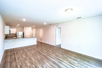003 photo Living Room 1eacd080 2e35 42f6 8ef6 14c3e8fc415f 3
