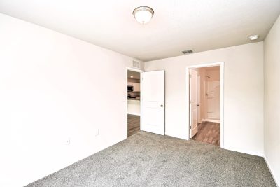 009 photo Main Bedroom 4276a4e3 afa9 49cb b825 ff0ba6f91947 2