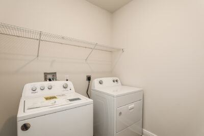 012 photo laundry room 12580062