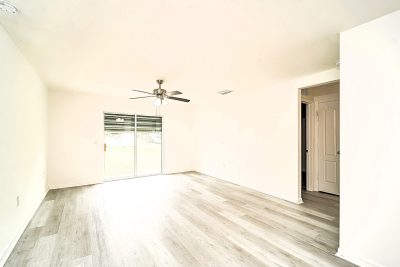 004 3 photo Living Room 52c9aaca 288b 422f b6e5 9f999f69aeb1