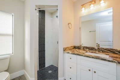 009 photo main bathroom 13476178