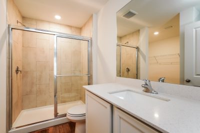 011 photo main bathroom 12610725