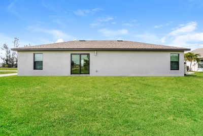 020 photo rear view 12610882