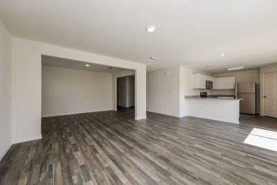 004 Living Room ETRF015