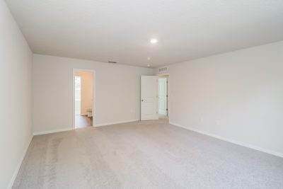 007 photo main bedroom 11839878