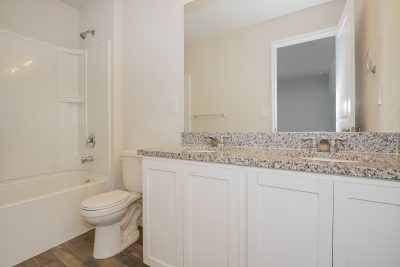 009 photo main bathroom 13169832