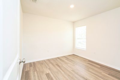 009 014 photo bedroom 15140972