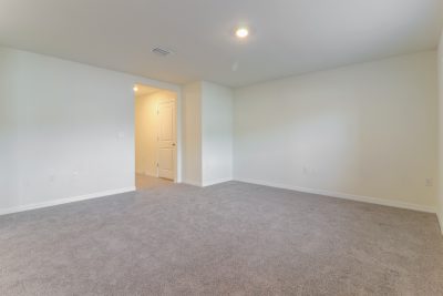 002 Living Room ET61177