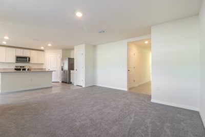 004 Living Room ET61177