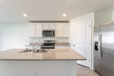 005 Kitchen ET61177