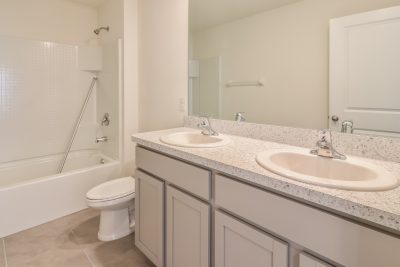 013 Bathroom ET61178