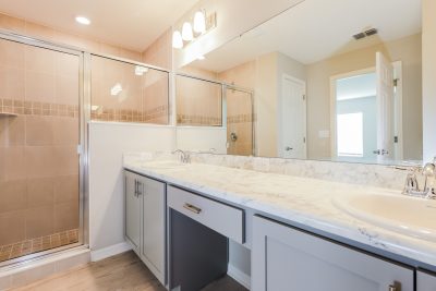 011 Main Bathroom ET31189