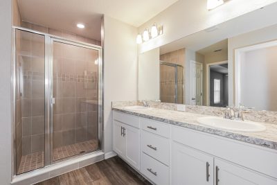 013 Main Bathroom ET31190