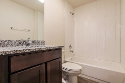 013 photo bathroom 12644148