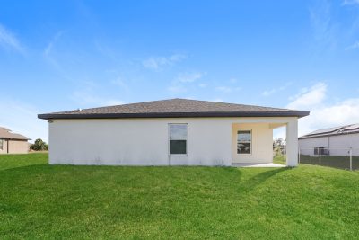 015 Rear View ET41194