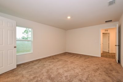 006 photo main bedroom 10307249