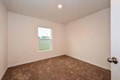 010 photo bedroom 10307260