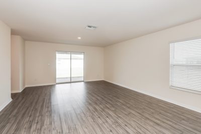 005 photo family room 15146184