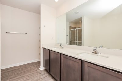 009 photo main bathroom 15146176