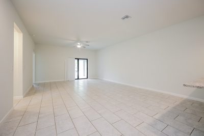 003 Living Room ETA0074