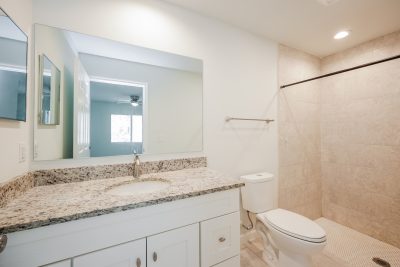 011 Main Bathroom ETA0074