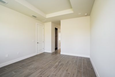 008 Main Bedroom ETY1052