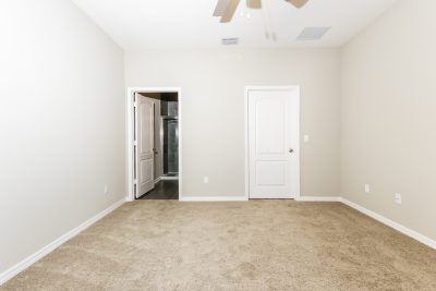 006 photo main bedroom 12273571