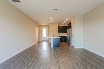 004 Living Room ETRF001