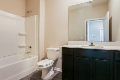 013 Bathroom ETRF001