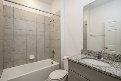 014 Bathroom ET21125