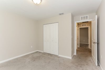 011 Bedroom ET48005
