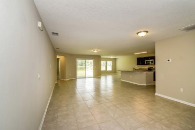 003 Living Room ET48010
