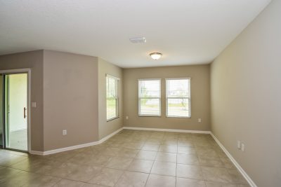 004 Dining Room ET48010