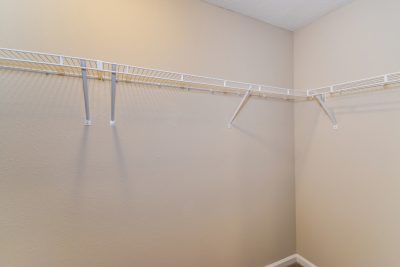 009 Walk In Closet ET48010
