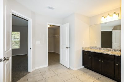 008 photo main bathroom 15145394