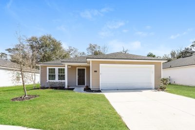 014 photo front view 15145380