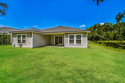 014 photo rear view 12964520