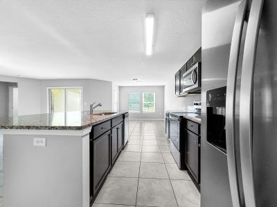 005 ET48053 Kitchen SQFT 1908