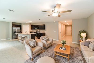 001 photo vs living room 15181944