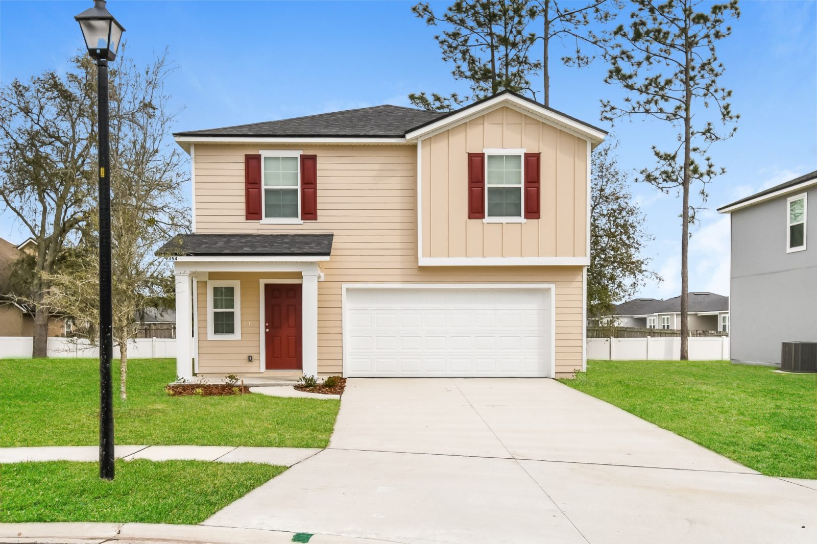 000 Front View ETKC045