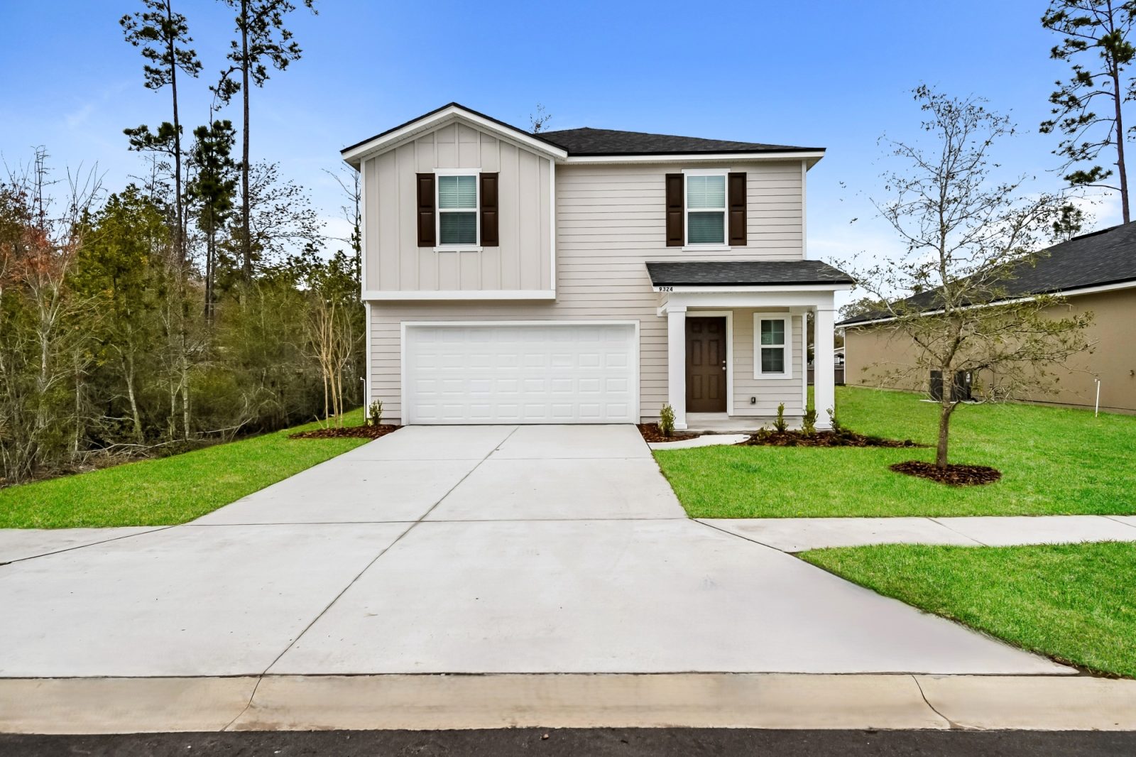 001 Front View ETKC048