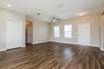 003 Living Room ET81169