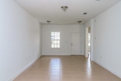 001 photo living room 11275962