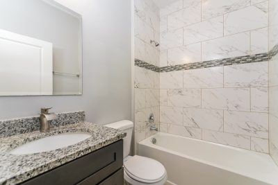 012 photo bathroom 15147090